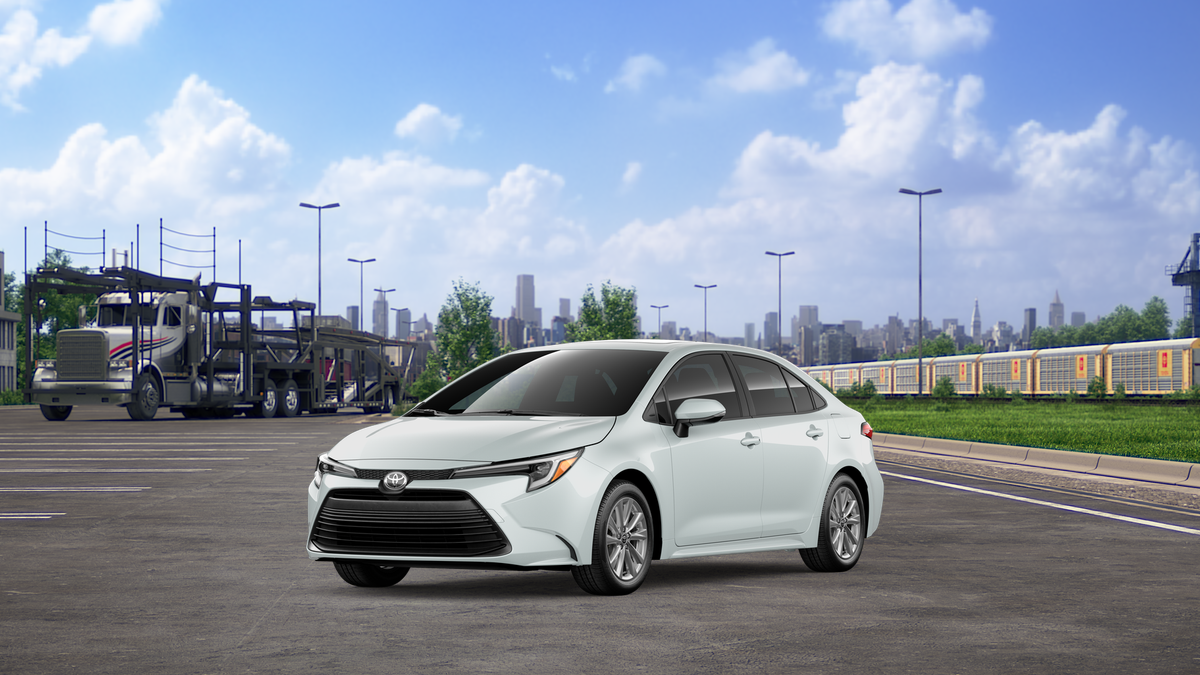 2026 Toyota Corolla XLE's photo