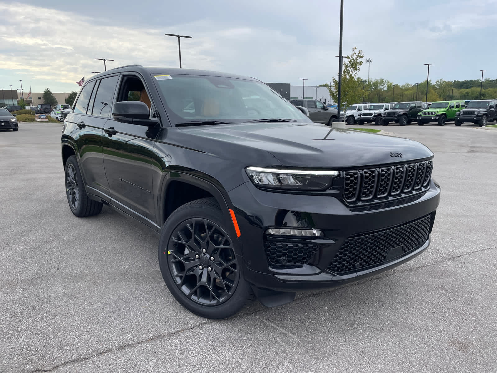2025 Jeep Grand Cherokee Summit Reserve photo 2
