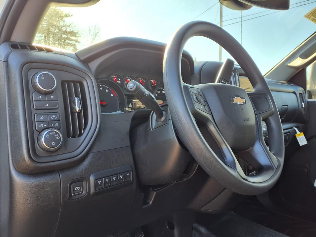 2025 Chevrolet Silverado 3500HD photo 11