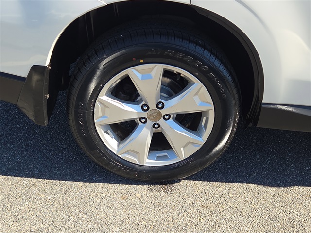 2014 Subaru Forester 2.5i Premium photo 4
