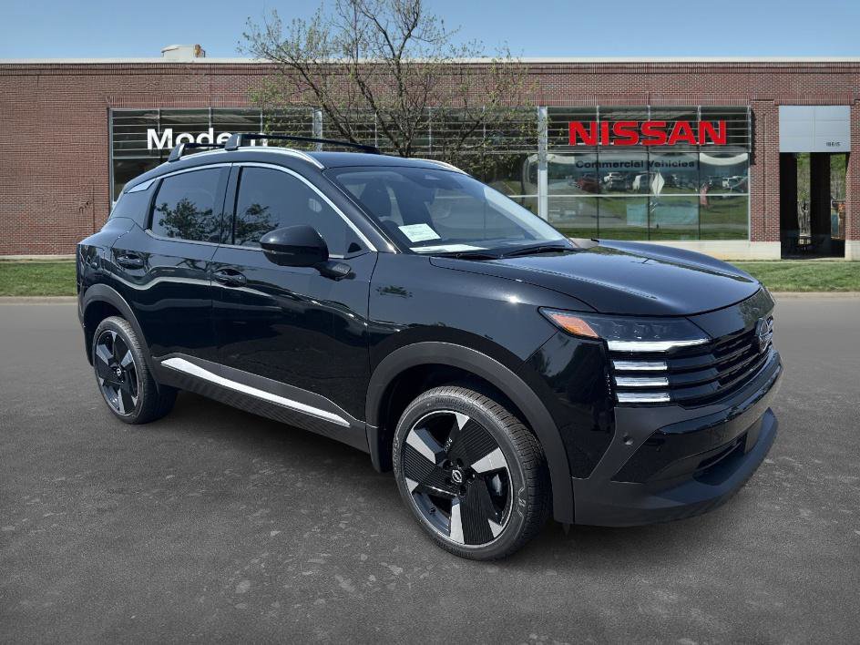 2025 Nissan Kicks SR photo 5