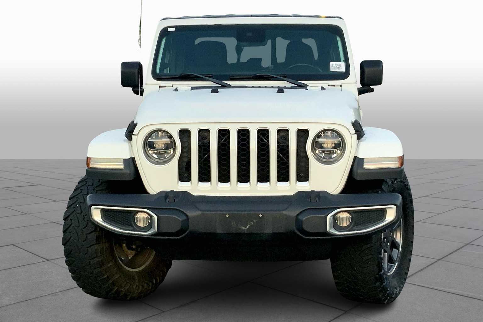 2020 Jeep Gladiator Overland photo 3