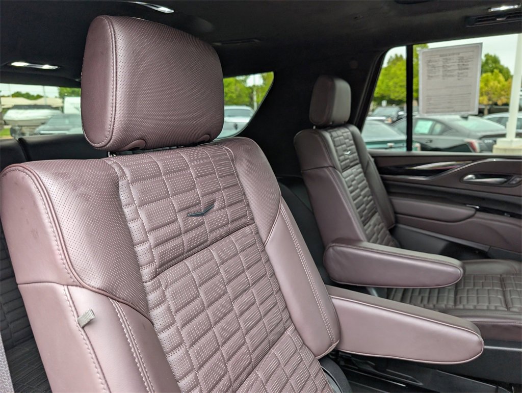 2024 Cadillac Escalade V-Series photo 21
