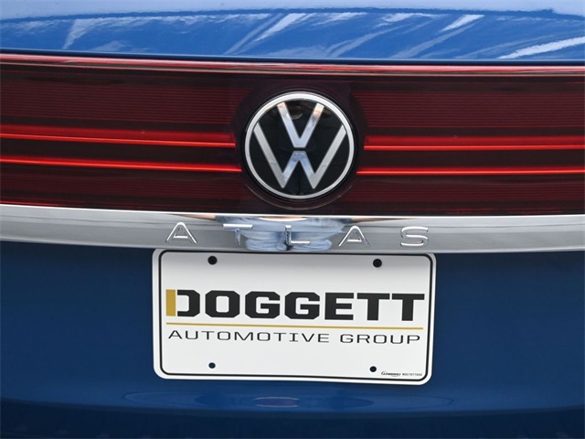 2025 Volkswagen Atlas SEL photo 10