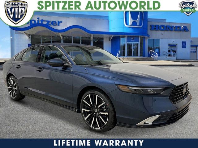 2025 Honda Accord Hybrid Touring's photo