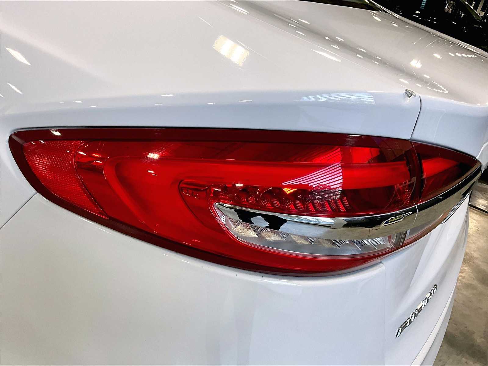 2019 Ford Fusion SE photo 33