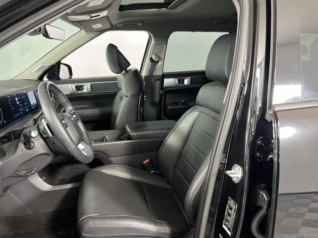 2025 Hyundai Santa Fe photo 18