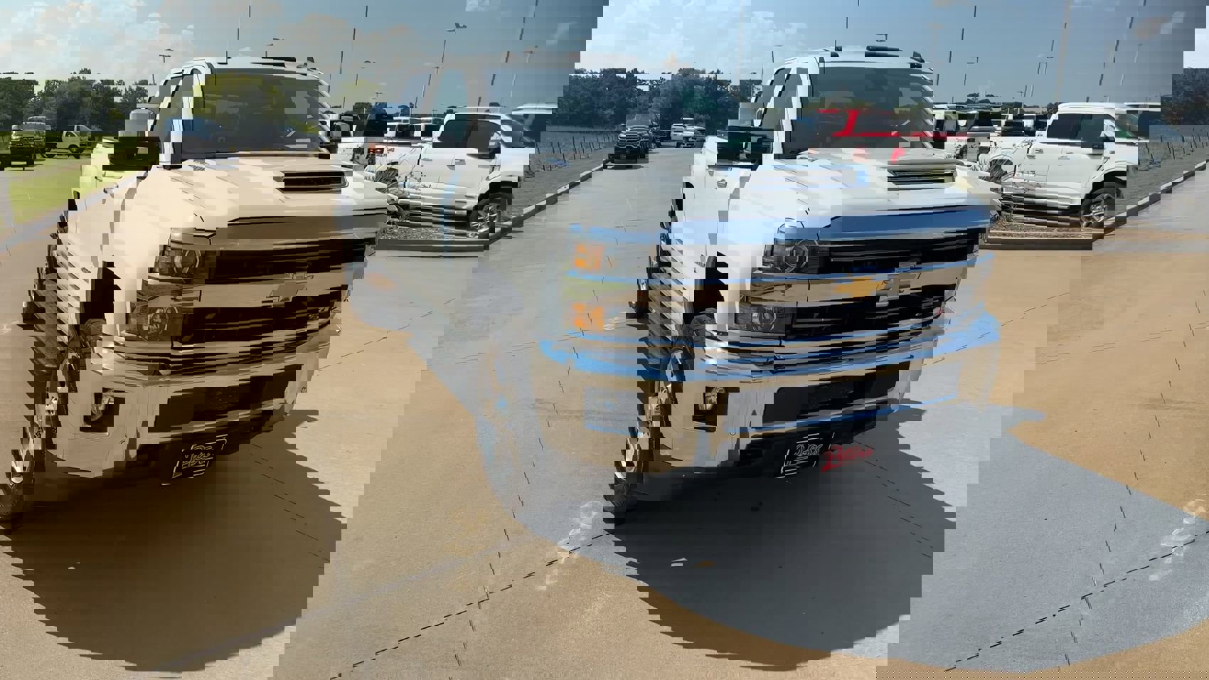 2018 Chevrolet Silverado 2500HD LTZ photo 2