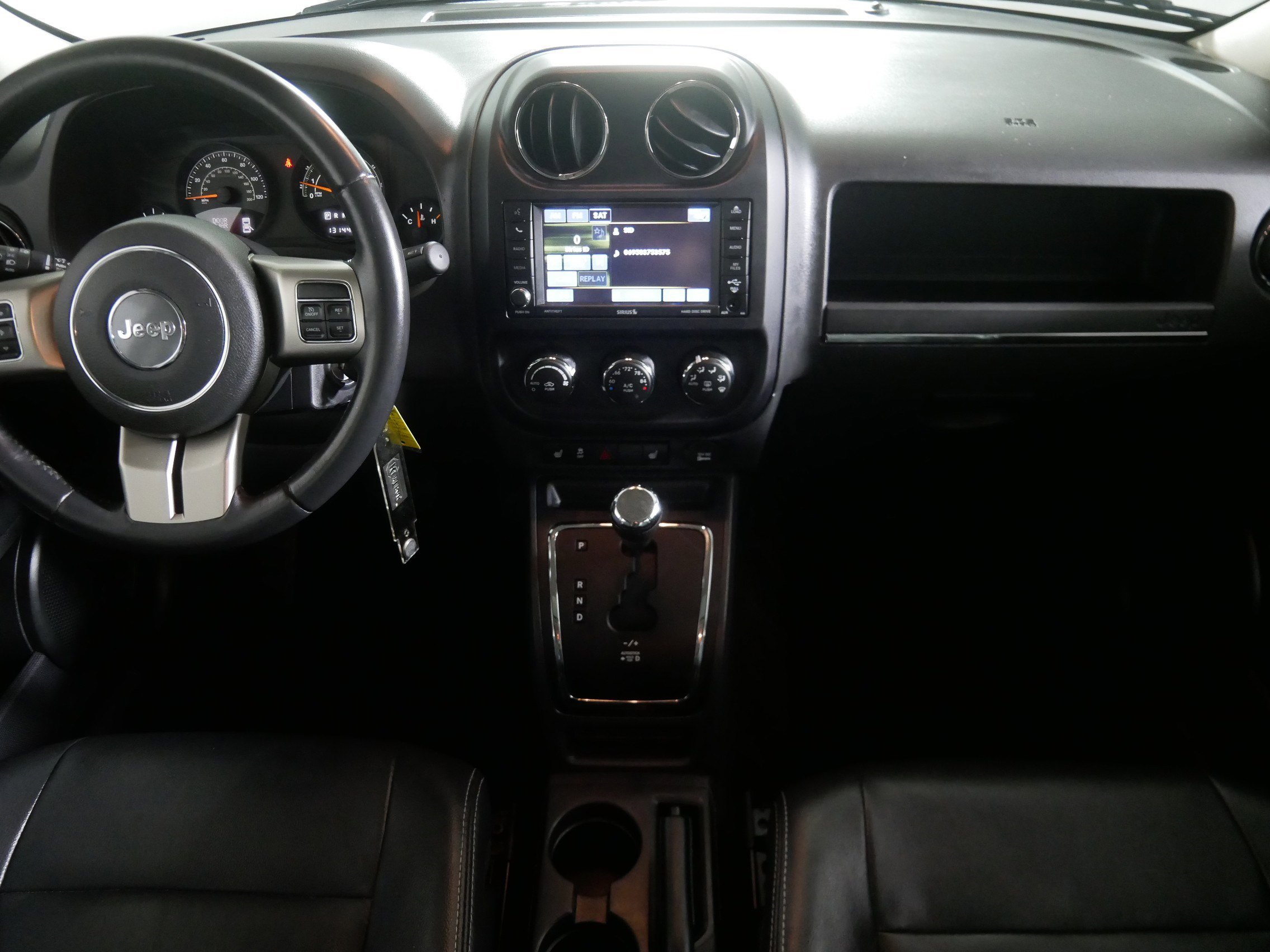 2016 Jeep Patriot High Altitude Altitude Edition photo 10