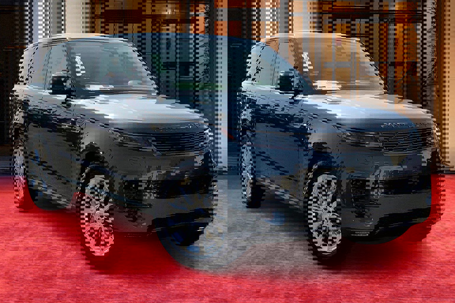 2025 Land Rover Range Rover Sport SE photo 2