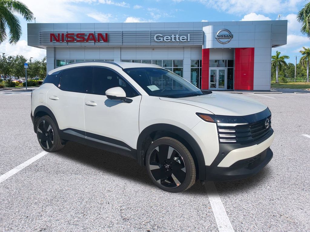 2025 Nissan Kicks SR photo 2