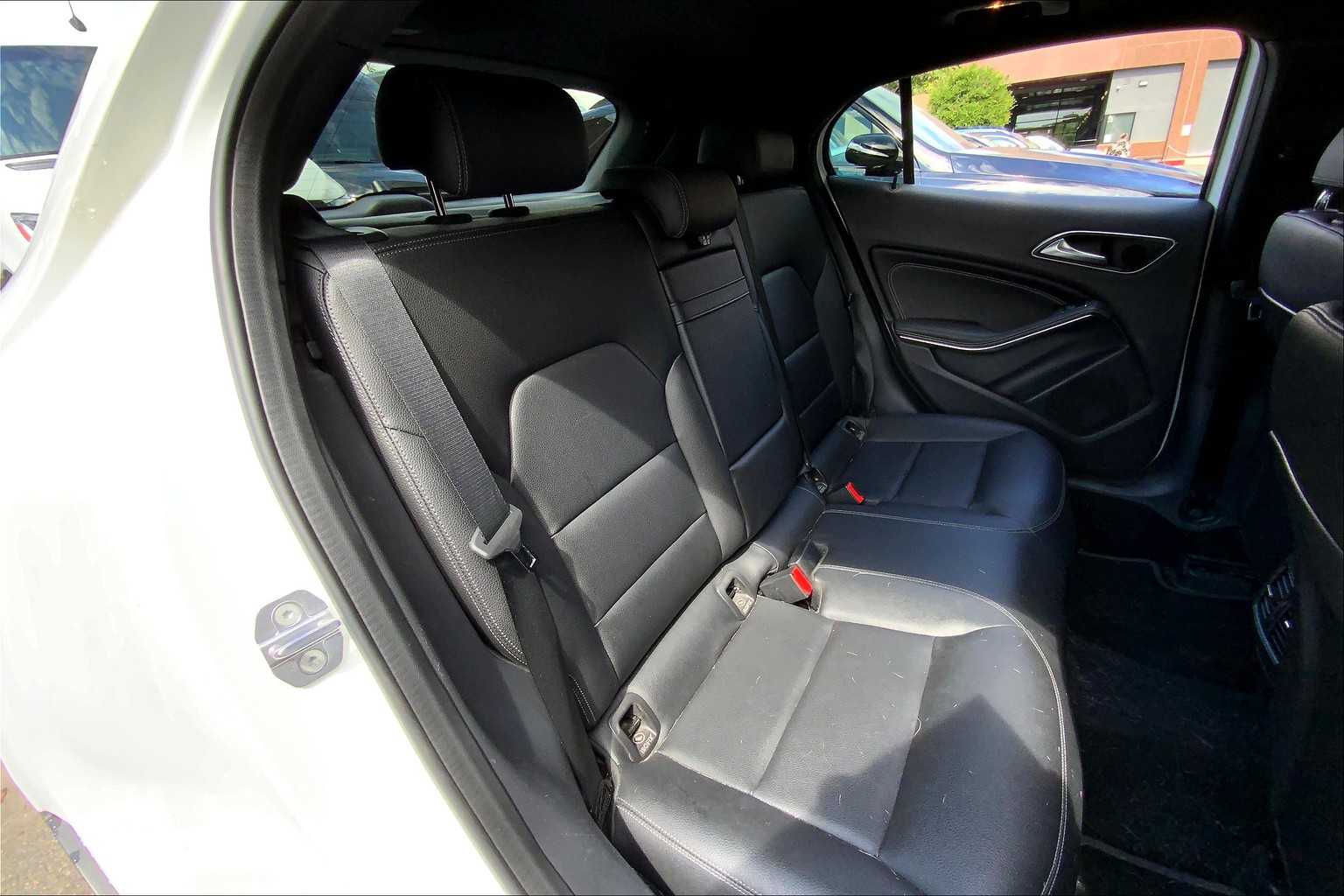2019 Mercedes Benz GLA 250 4MATIC photo 16