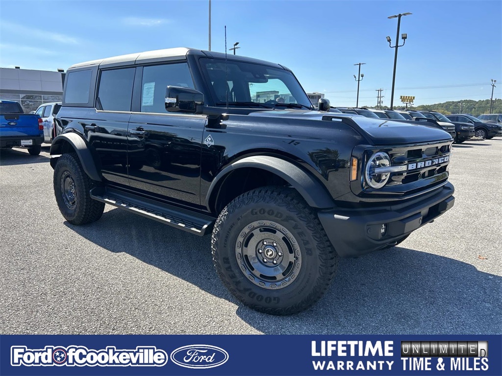 2025 Ford Bronco 4-Door Outer Banks's photo