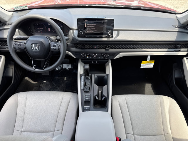 2025 Honda Accord LX photo 4