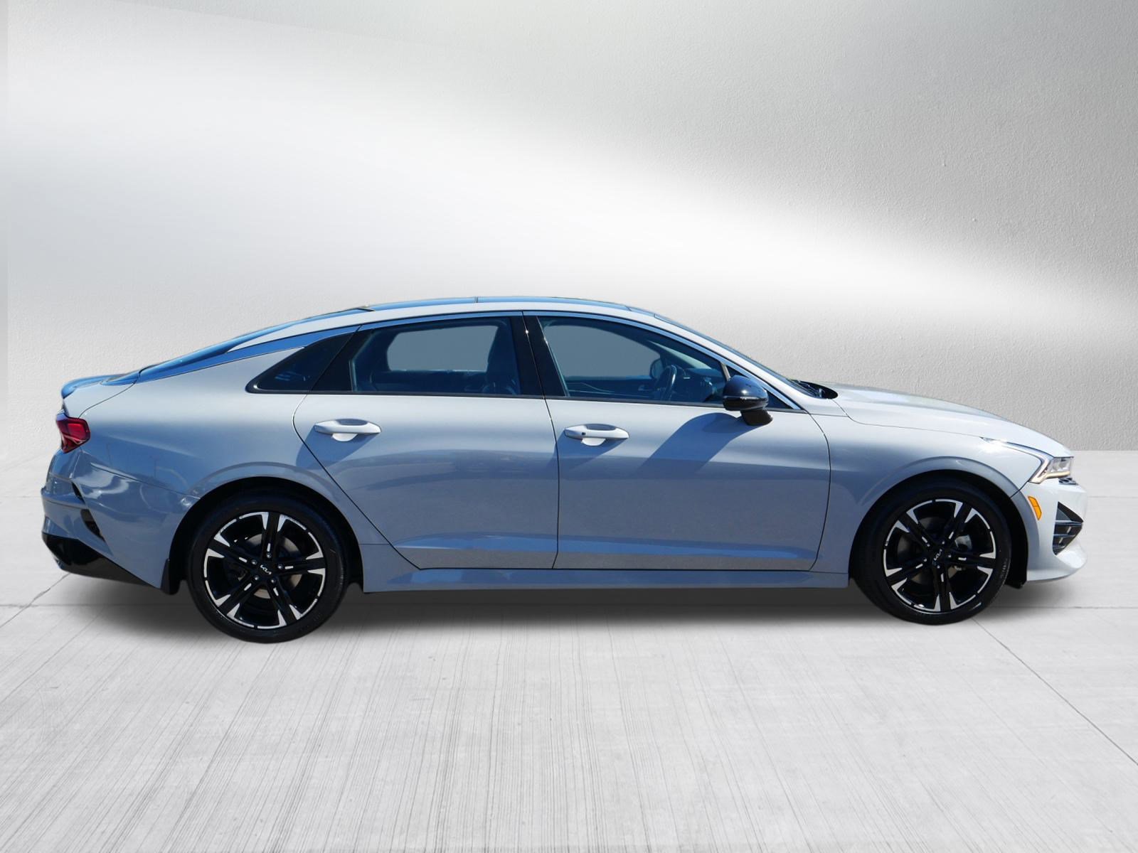 2022 Kia K5 GT-Line photo 8