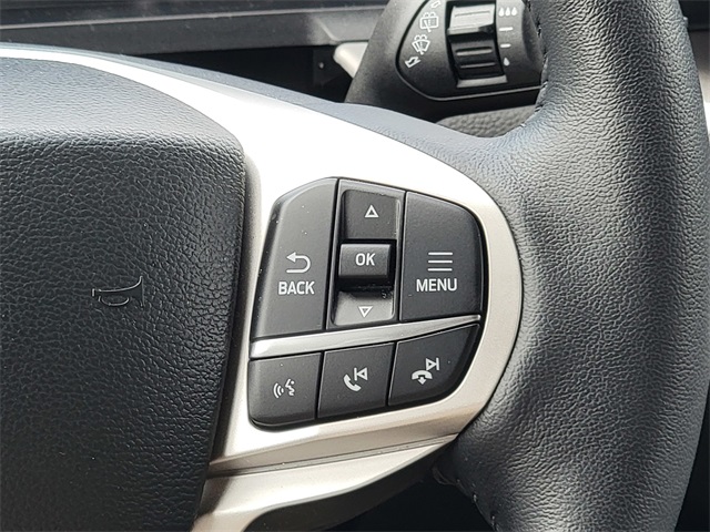 2023 Ford Explorer XLT photo 27