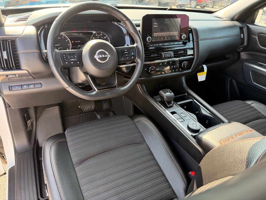 2025 Nissan Pathfinder Rock Creek photo 8