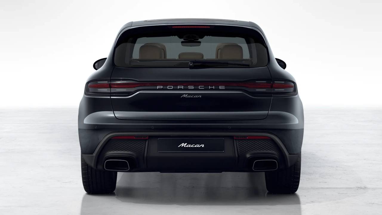 2026 Porsche Macan T photo 7