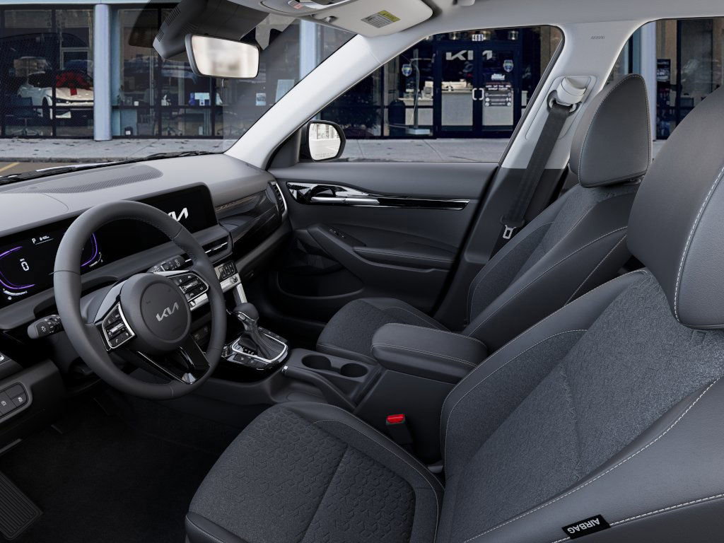2025 Kia Seltos S photo 15