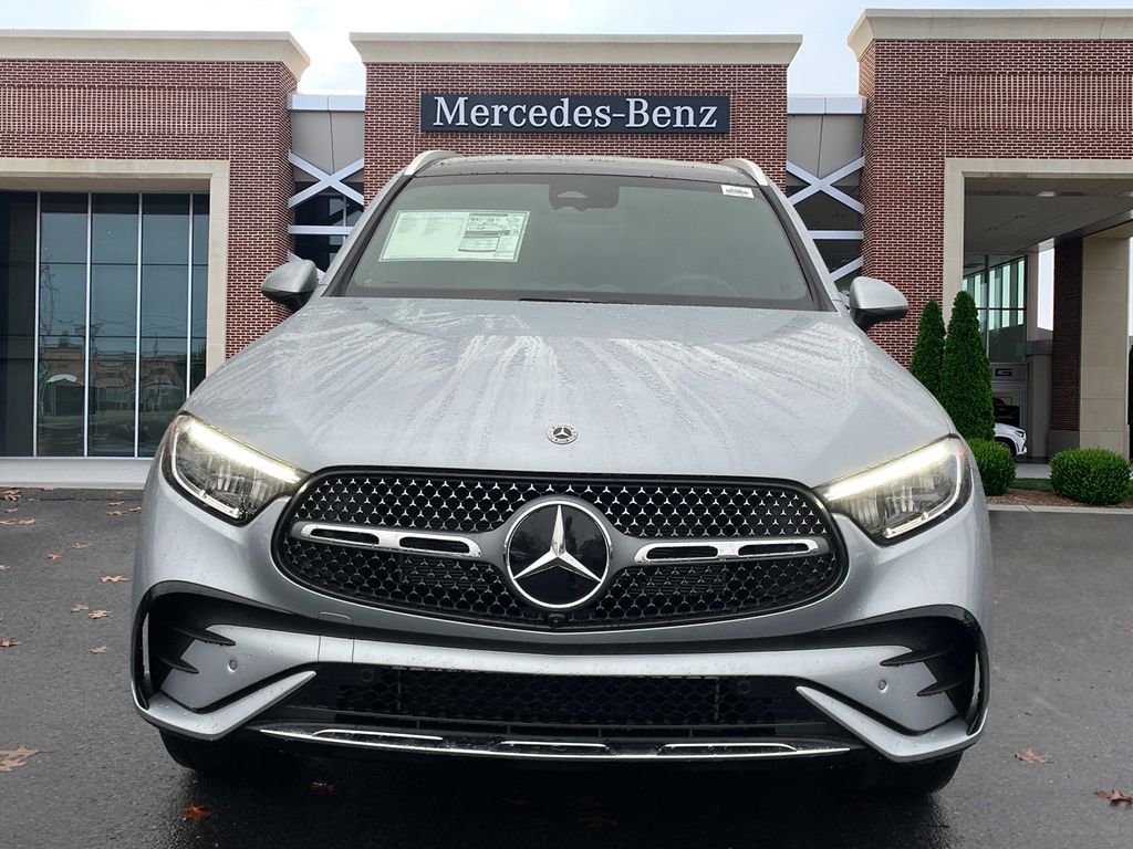 2025 Mercedes Benz GLC 350e 4MATIC photo 2