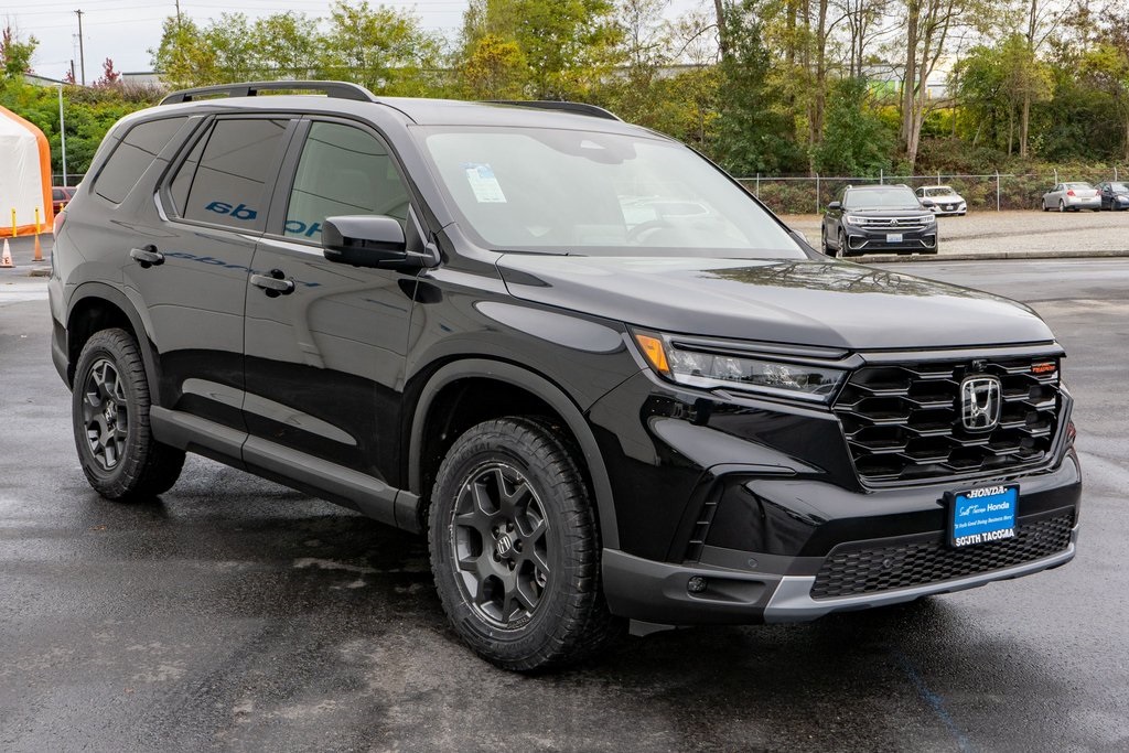 2025 Honda Pilot TrailSport photo 4