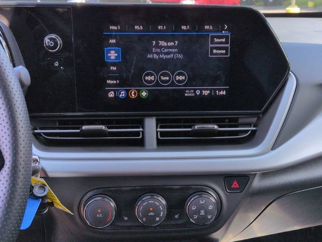 2024 Chevrolet Trax photo 16