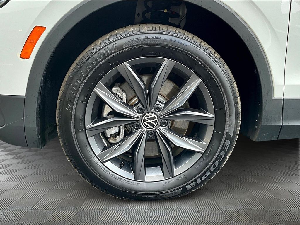 2024 Volkswagen Tiguan SE Wolfsburg Edition photo 26
