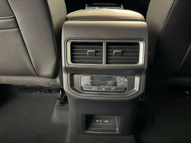 2025 Volkswagen Atlas SE photo 27