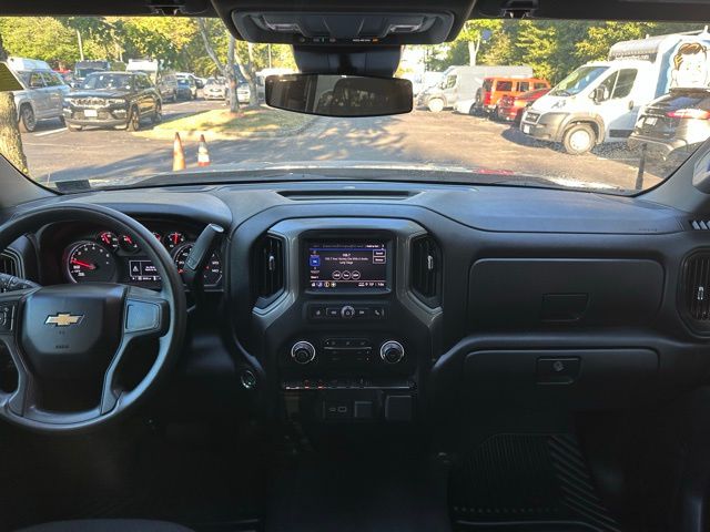 2024 Chevrolet Silverado 1500 Custom photo 25