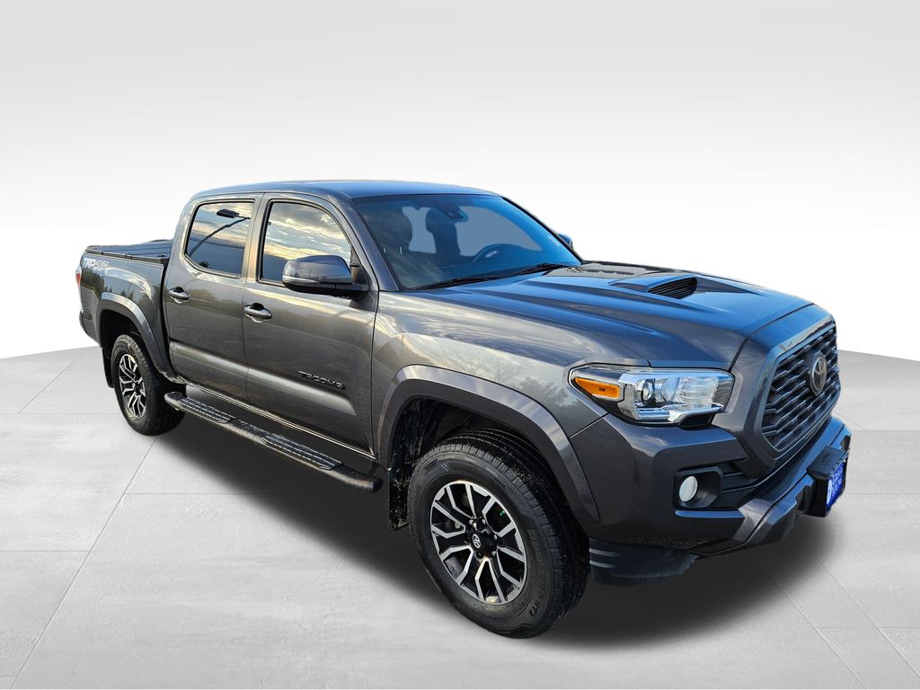 2020 Toyota Tacoma TRD Sport photo 2