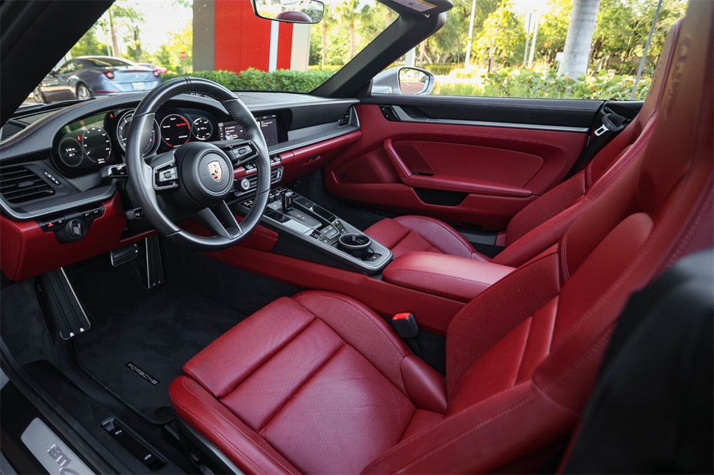 Used 2021 GT Silver Metallic Porsche Carrera S image 35