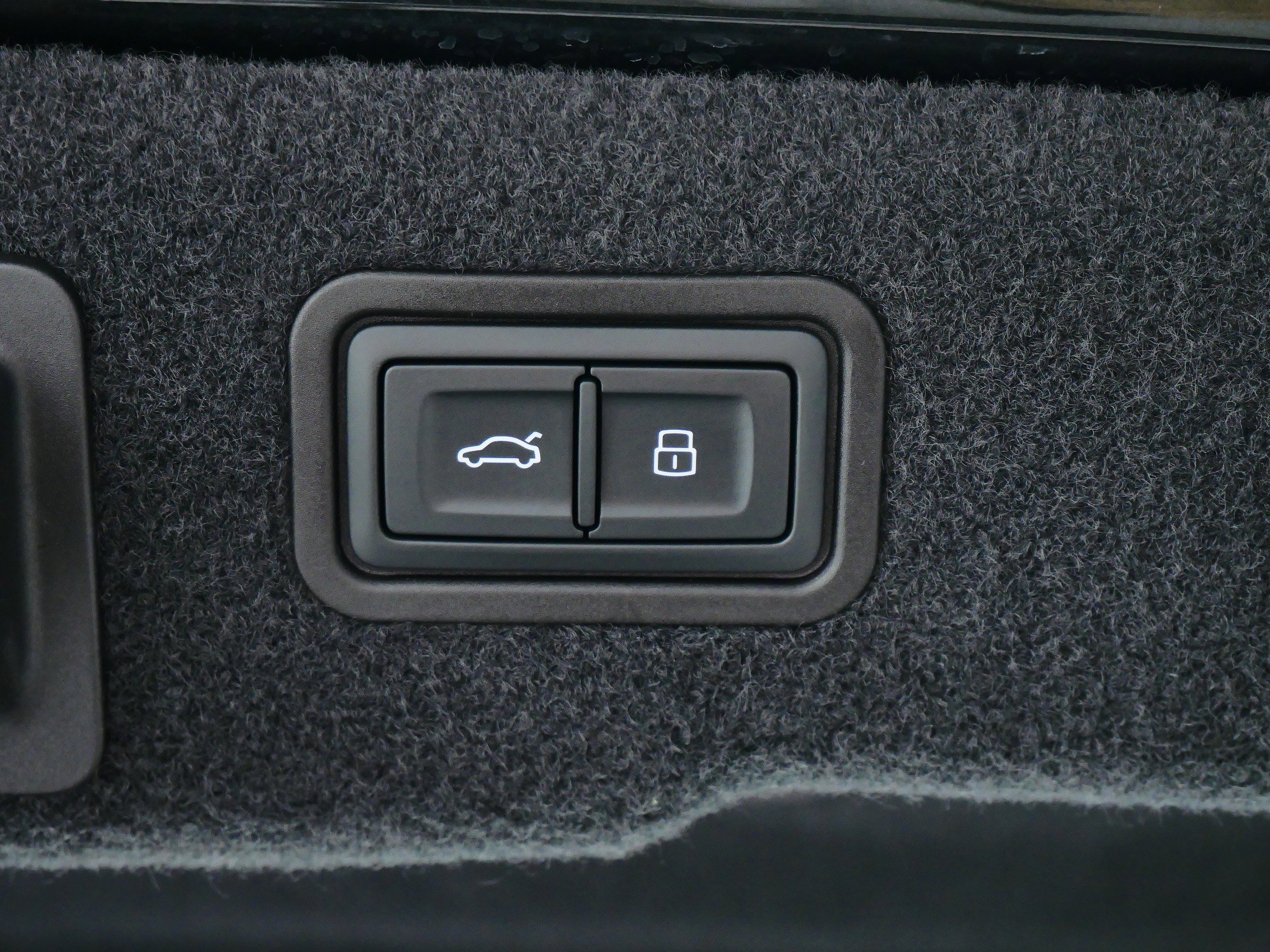 2022 Audi A8 L 55 photo 5
