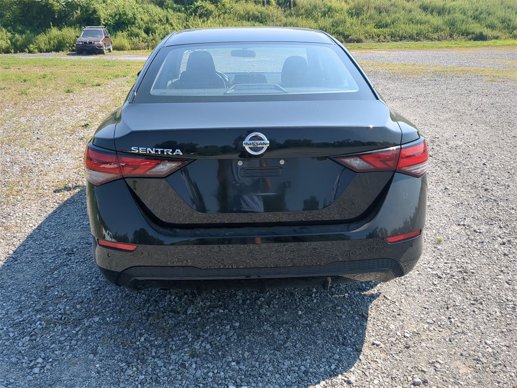 2021 Nissan Sentra S photo 4