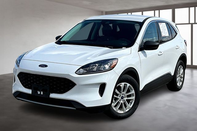2022 Ford Escape Hybrid SE photo 2