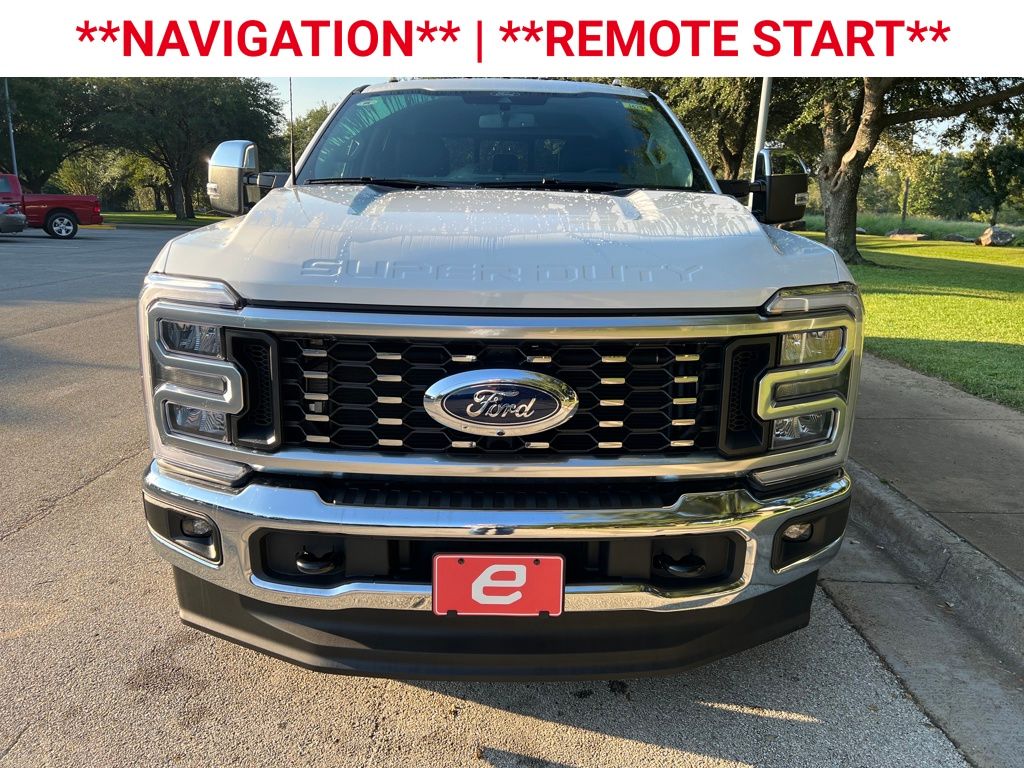 2026 Ford F-350 Lariat photo 2