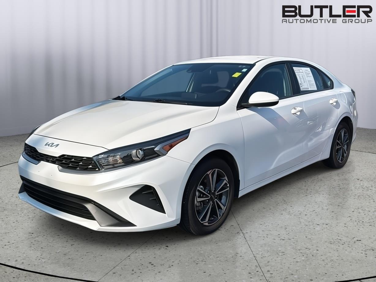 2024 Kia Forte LXS's photo