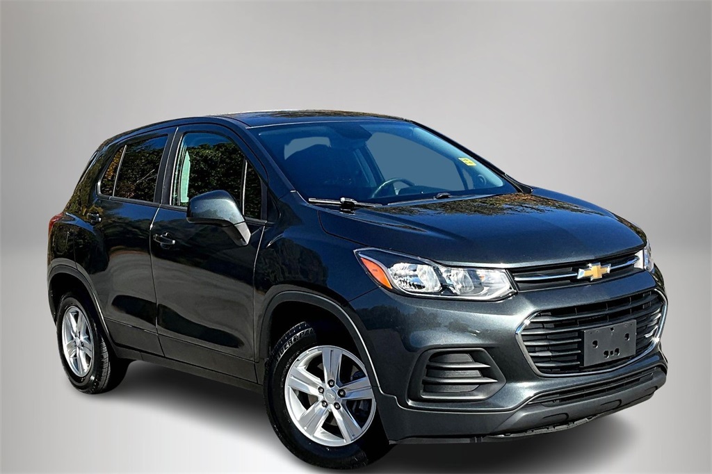 2020 Chevrolet Trax LS's photo