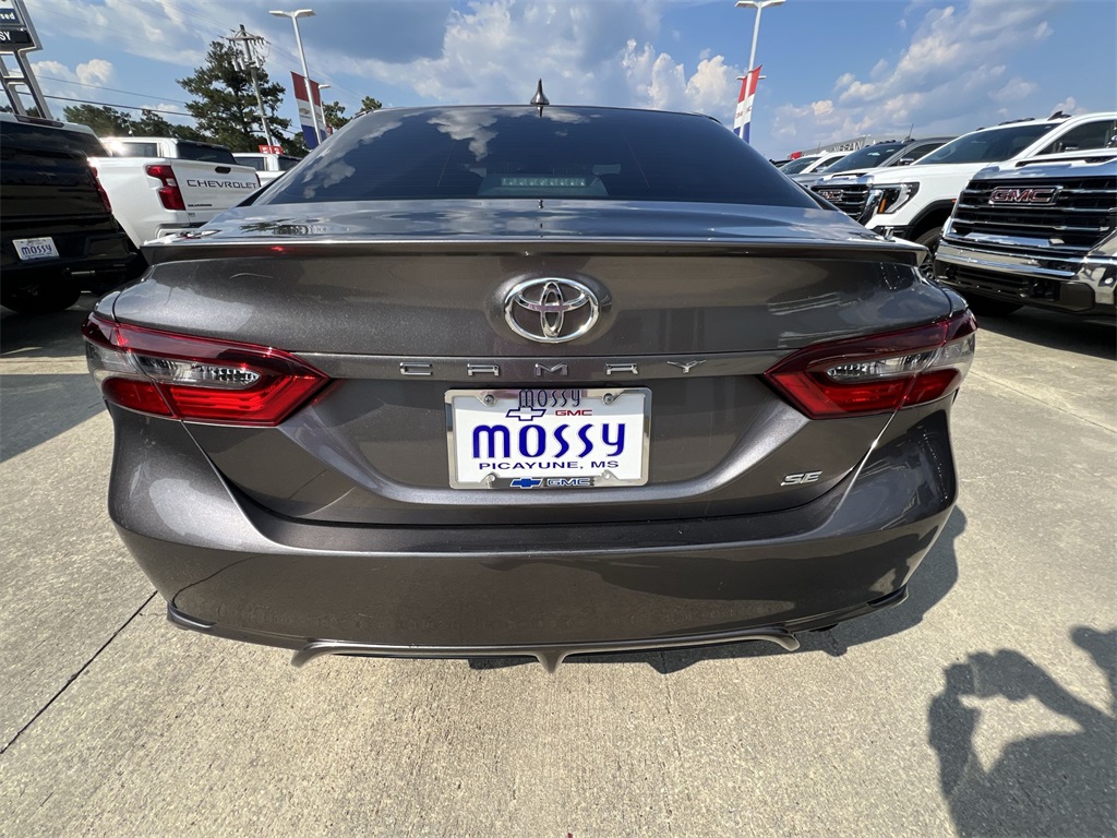2022 Toyota Camry SE photo 33