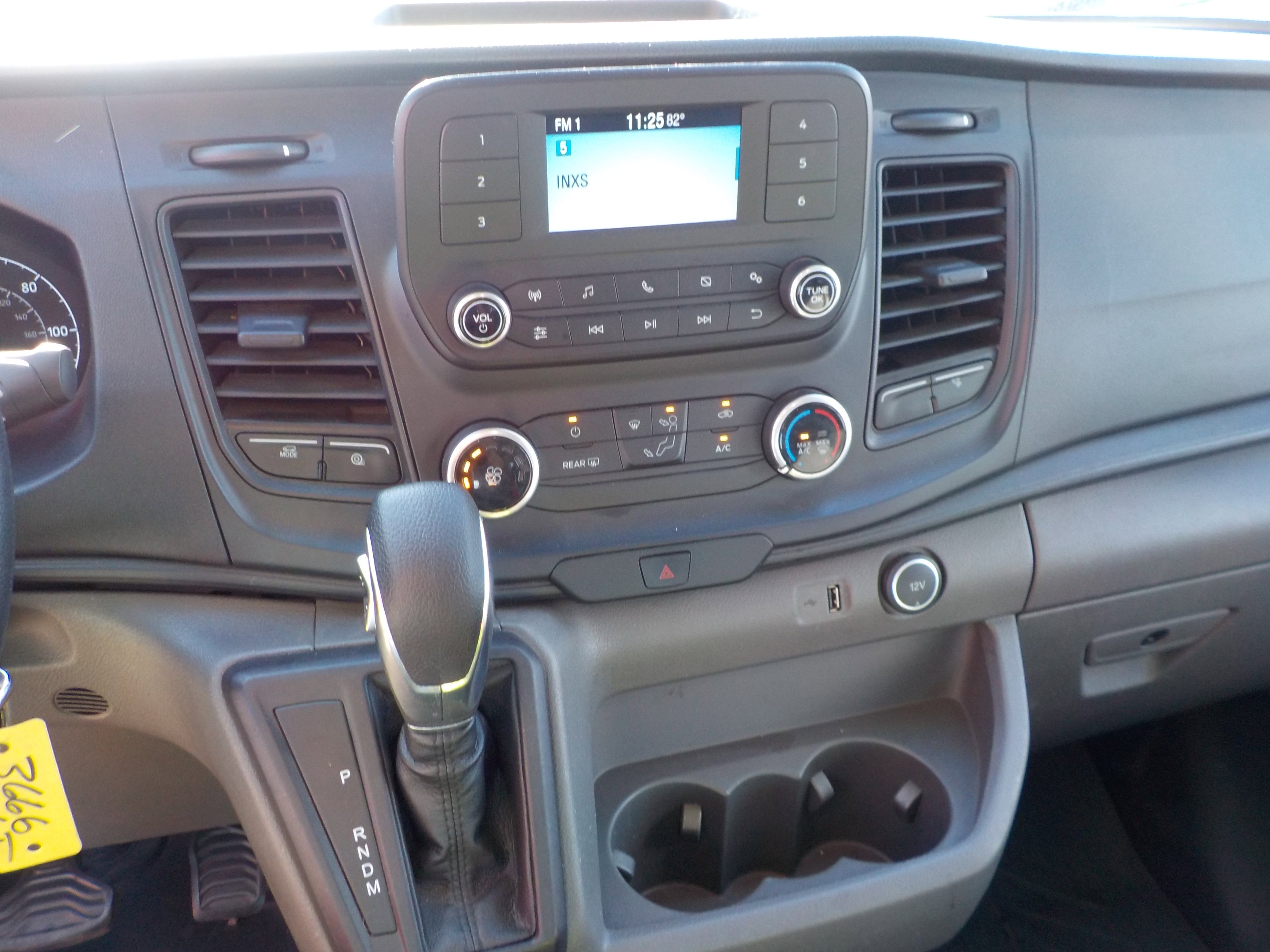 2021 Ford Transit Cargo Van photo 4