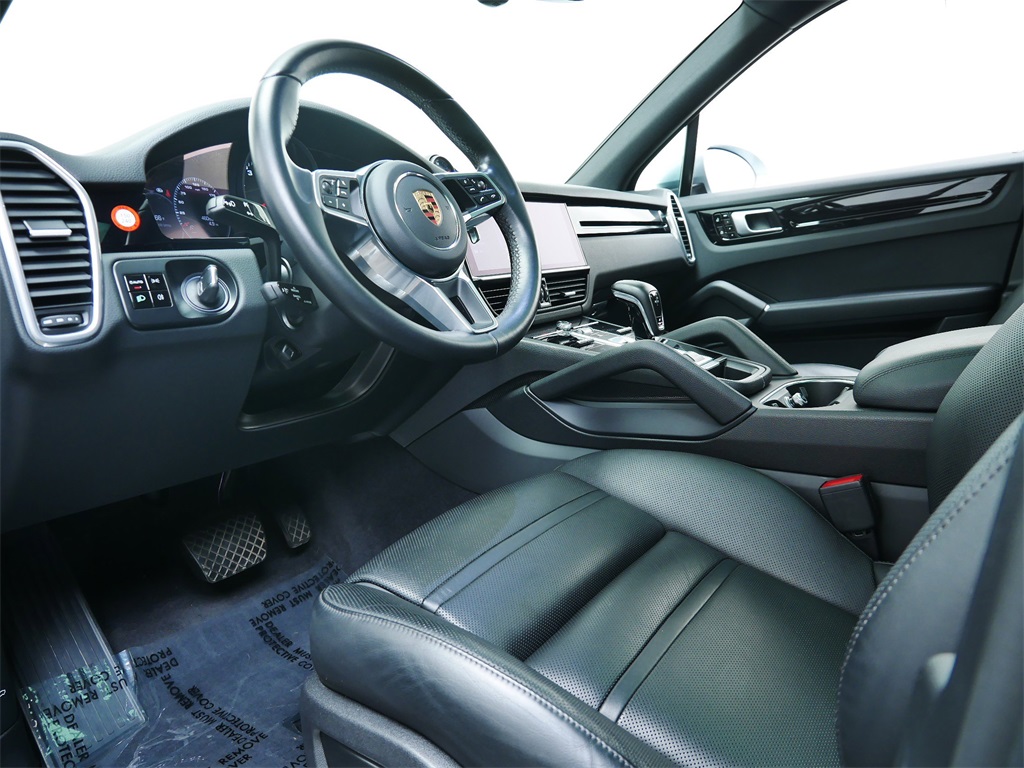 2020 Porsche Cayenne photo 4