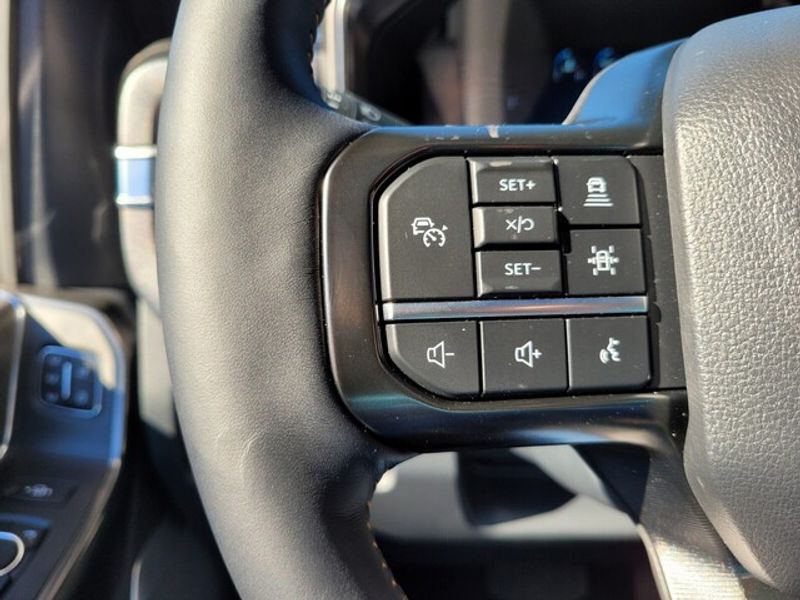 2024 Ford F-250 Platinum photo 22