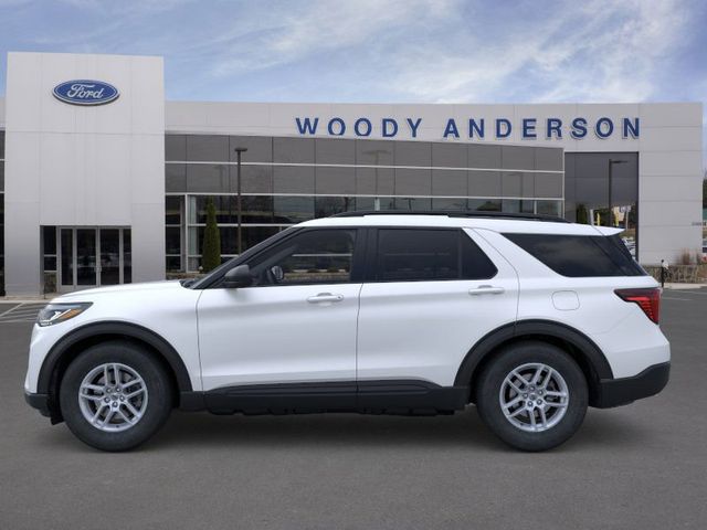 2026 Ford Explorer photo 2