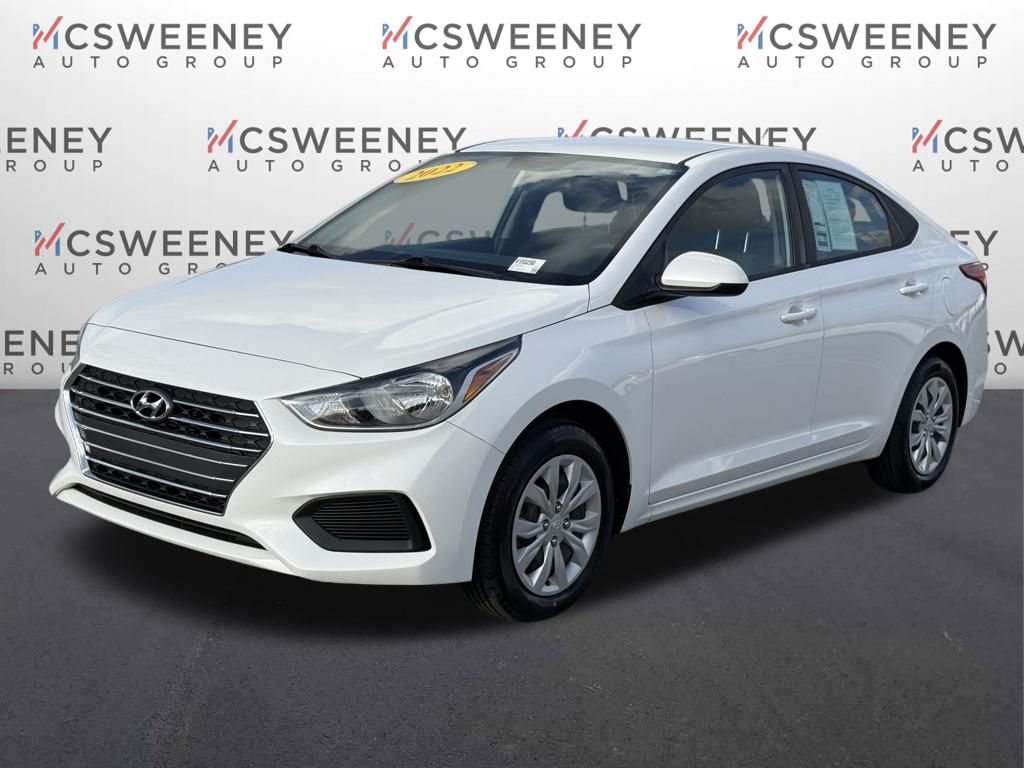 2022 Hyundai Accent SE's photo