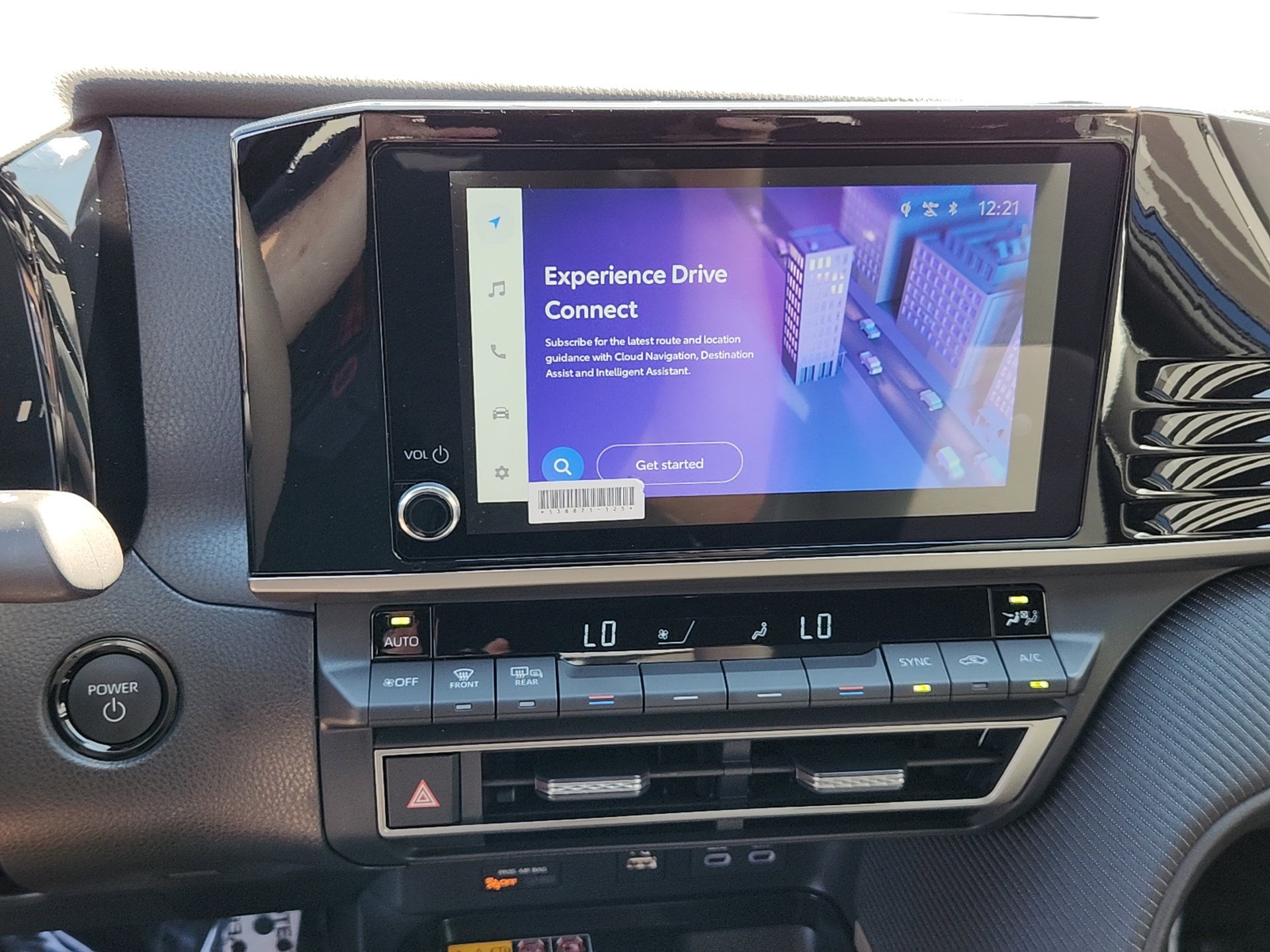 2025 Toyota Camry SE photo 14