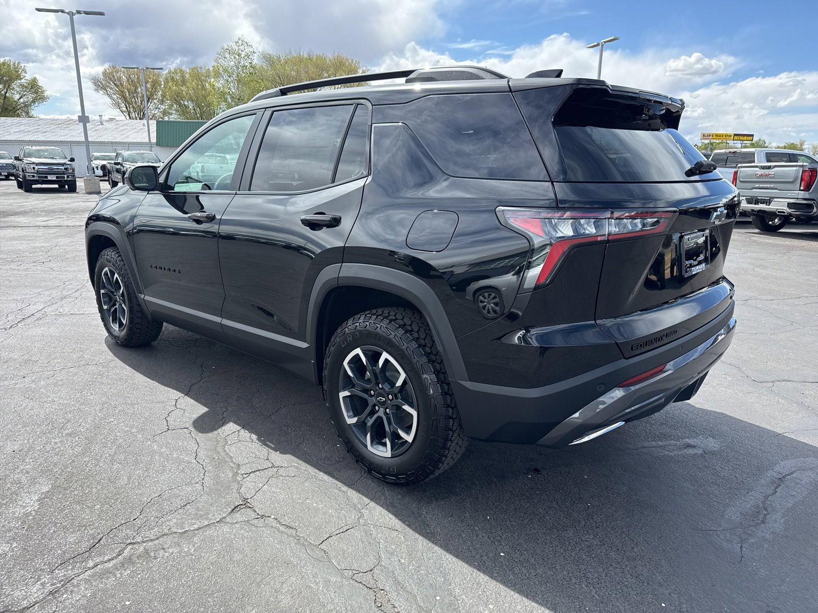 2025 Chevrolet Equinox ACTIV photo 4