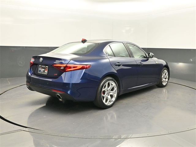 2021 Alfa Romeo Giulia Ti photo 18