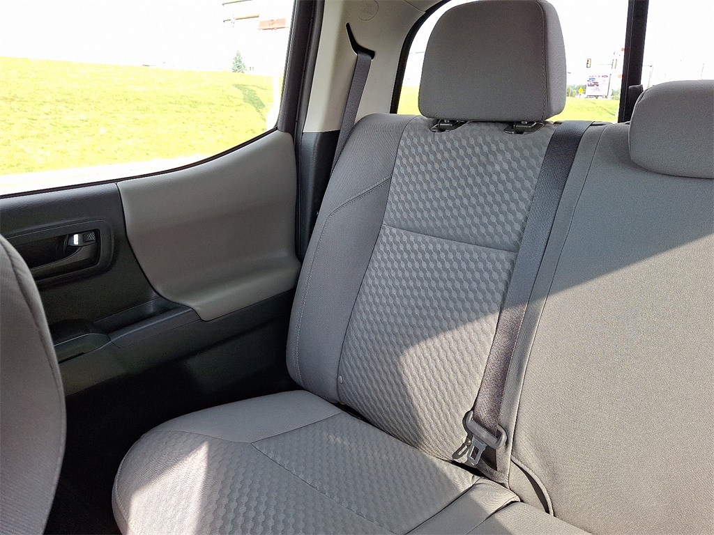 2022 Toyota Tacoma SR 4x4 Double Cab photo 18
