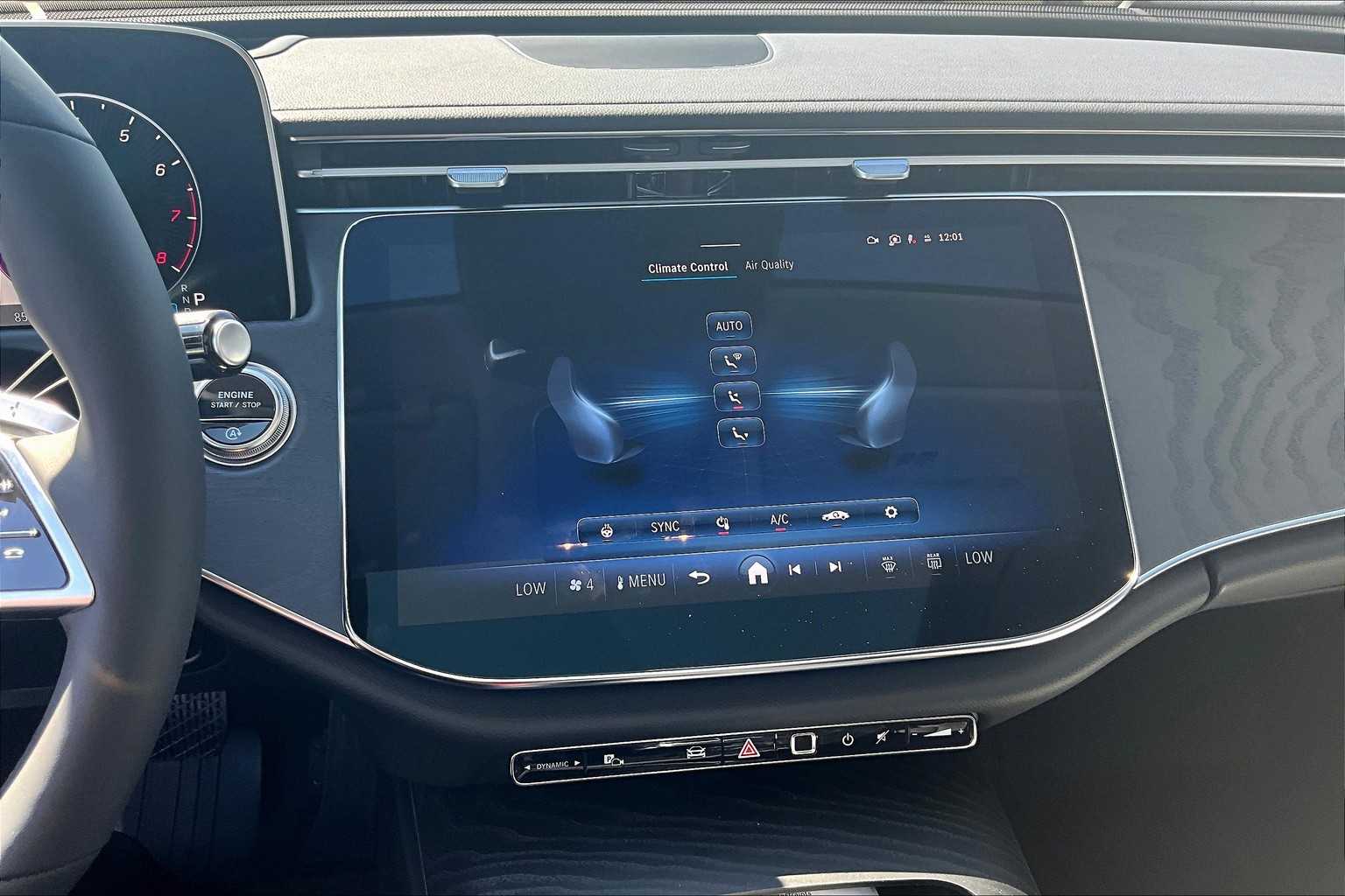 2026 Mercedes Benz E 4MATIC photo 4