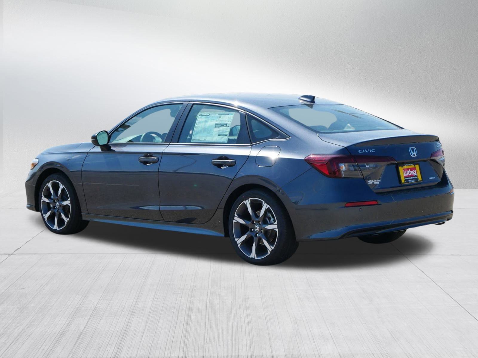 2025 Honda Civic Hybrid Sport Touring photo 3