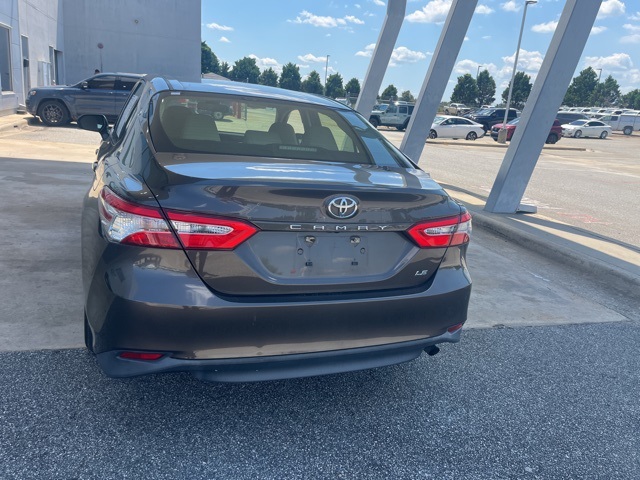 2018 Toyota Camry LE photo 24